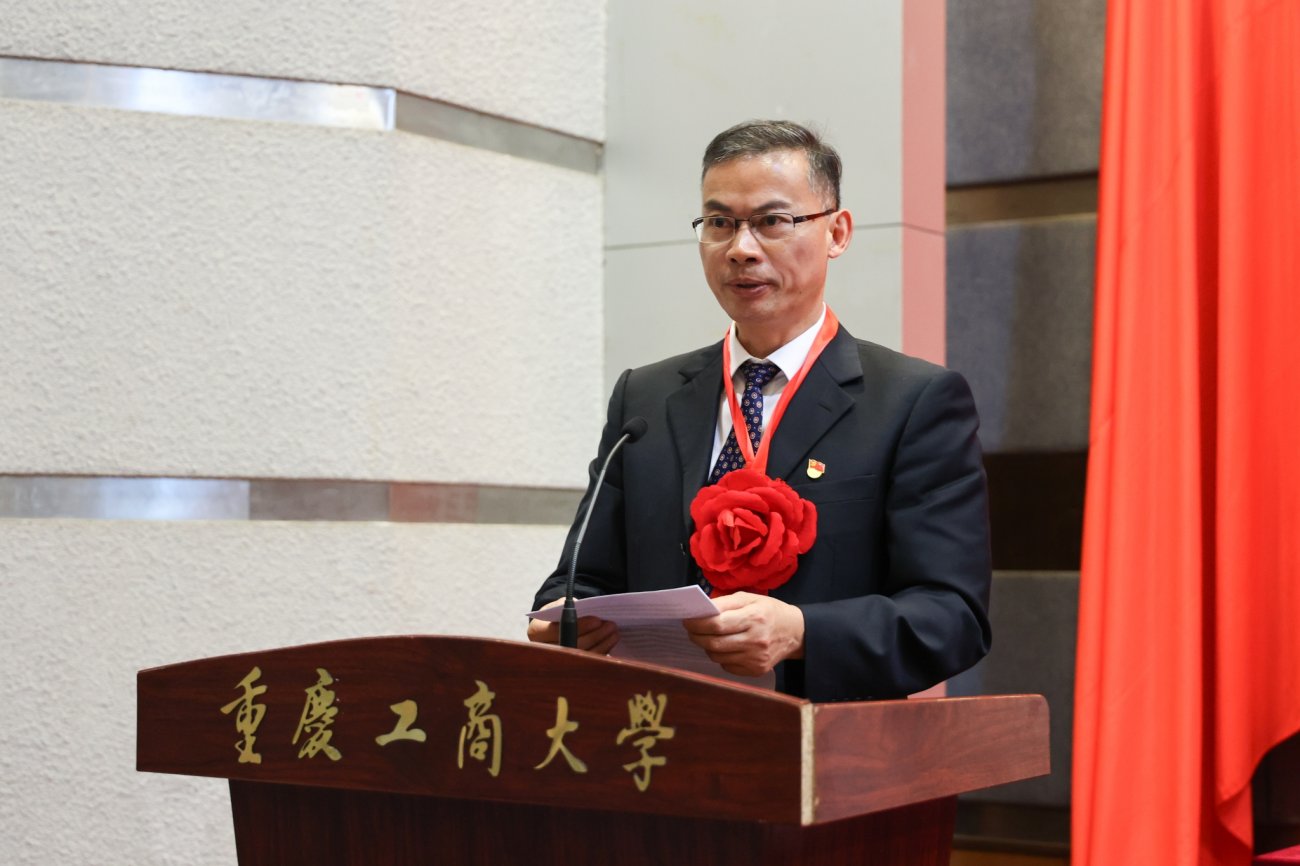 image4.png 向全校党员致以节日的问候